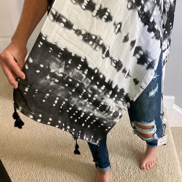 Tie Dye Print Boho Kimono - Picture 9 of 9